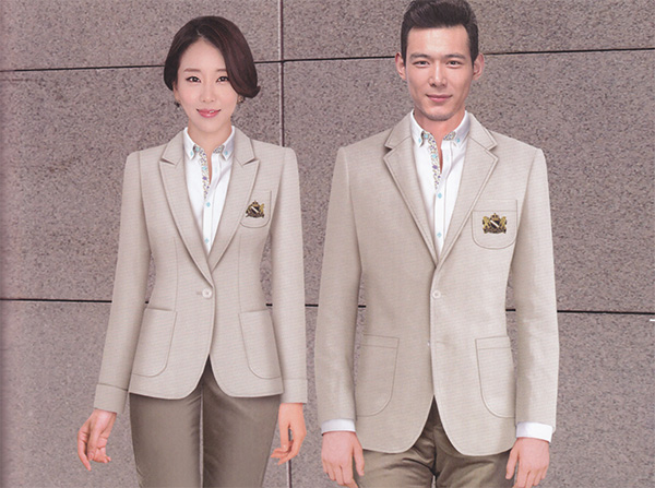 青島商務職業裝定制及款式推薦